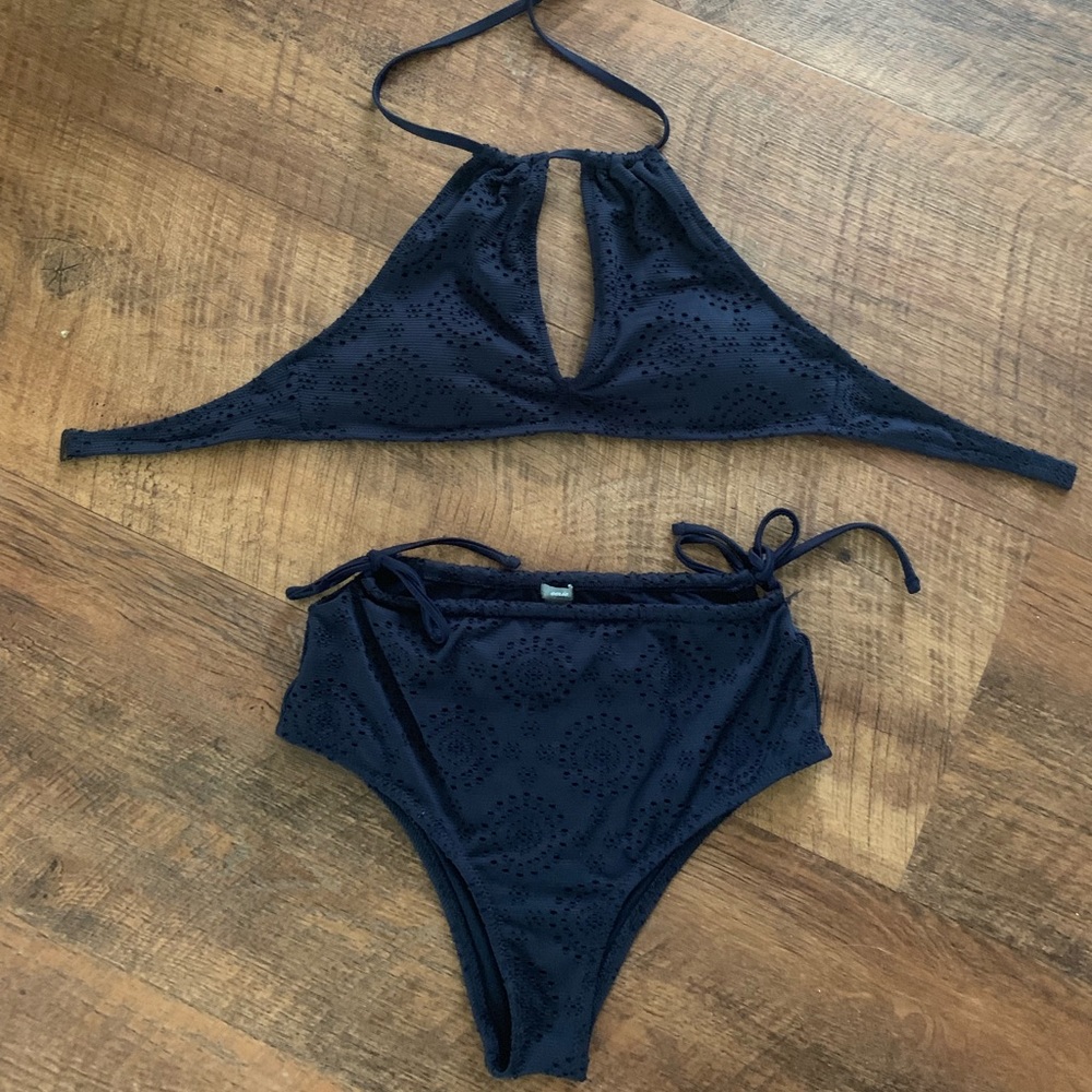 High waisted bikini